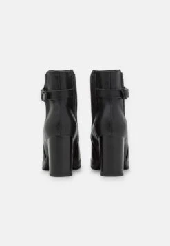 Stivaletti Con TaccoBlack Donna Stivaletti ANJ11N01L-Q11 11 Stivaletti Con TaccoBlack Donna Stivaletti ANJ11N01L-Q11 -Anna Field 008fdeab1287483d947bc6a46758fbcc