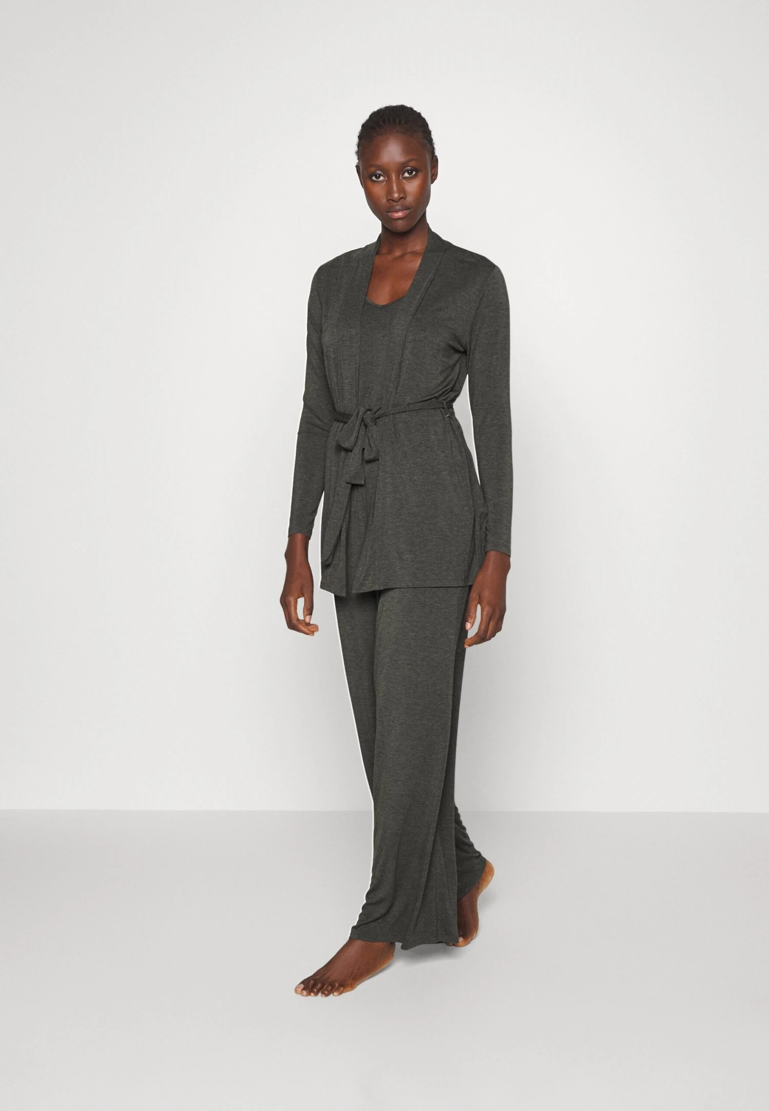 Anna Field PigiamaDark Grey Donna Intimo Notte E Loungewear AN681P059-C12 4 Anna Field PigiamaDark Grey Donna Intimo Notte E Loungewear AN681P059-C12 - immagine 2