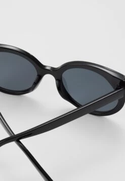 Anna Field Occhiali Da SoleBlack Donna Occhiali Da Sole AN651K01B-Q11 9 Anna Field Occhiali Da SoleBlack Donna Occhiali Da Sole AN651K01B-Q11 -Anna Field 5126401e374e47308d29c1e0786aa126