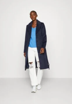 Anna Field -Anna Field 5dc6c8ed2d2141c79c0f29529a1233b0