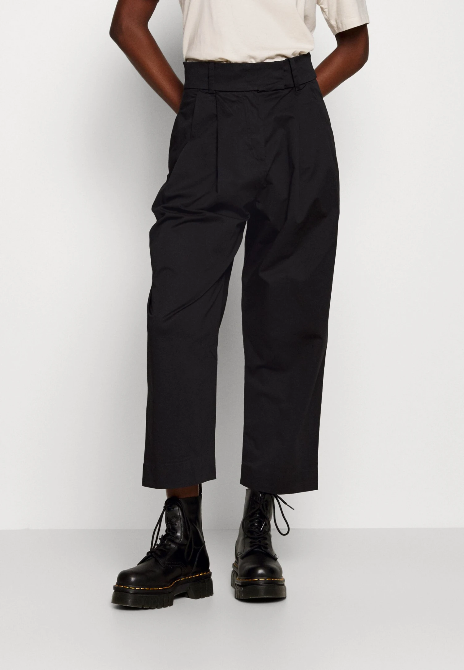 PantaloniBlack Donna Pantaloni ANH21A00X-Q11 3 PantaloniBlack Donna Pantaloni ANH21A00X-Q11