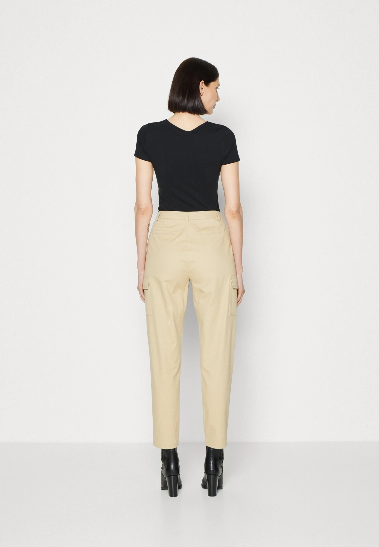 Anna Field Pantaloni CargoBeige Donna Pantaloni AN621A07M-B11 5 Anna Field Pantaloni CargoBeige Donna Pantaloni AN621A07M-B11 - immagine 3