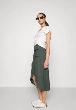 Anna Field Basic Wrap Over Midi Skirt Gonna A CampanaLight Green Donna Gonne AN621B0B1-M11 12 Anna Field Basic Wrap Over Midi Skirt Gonna A CampanaLight Green Donna Gonne AN621B0B1-M11 -Anna Field 6f67b13ae5f545ada2a3aa5b5f746f2e