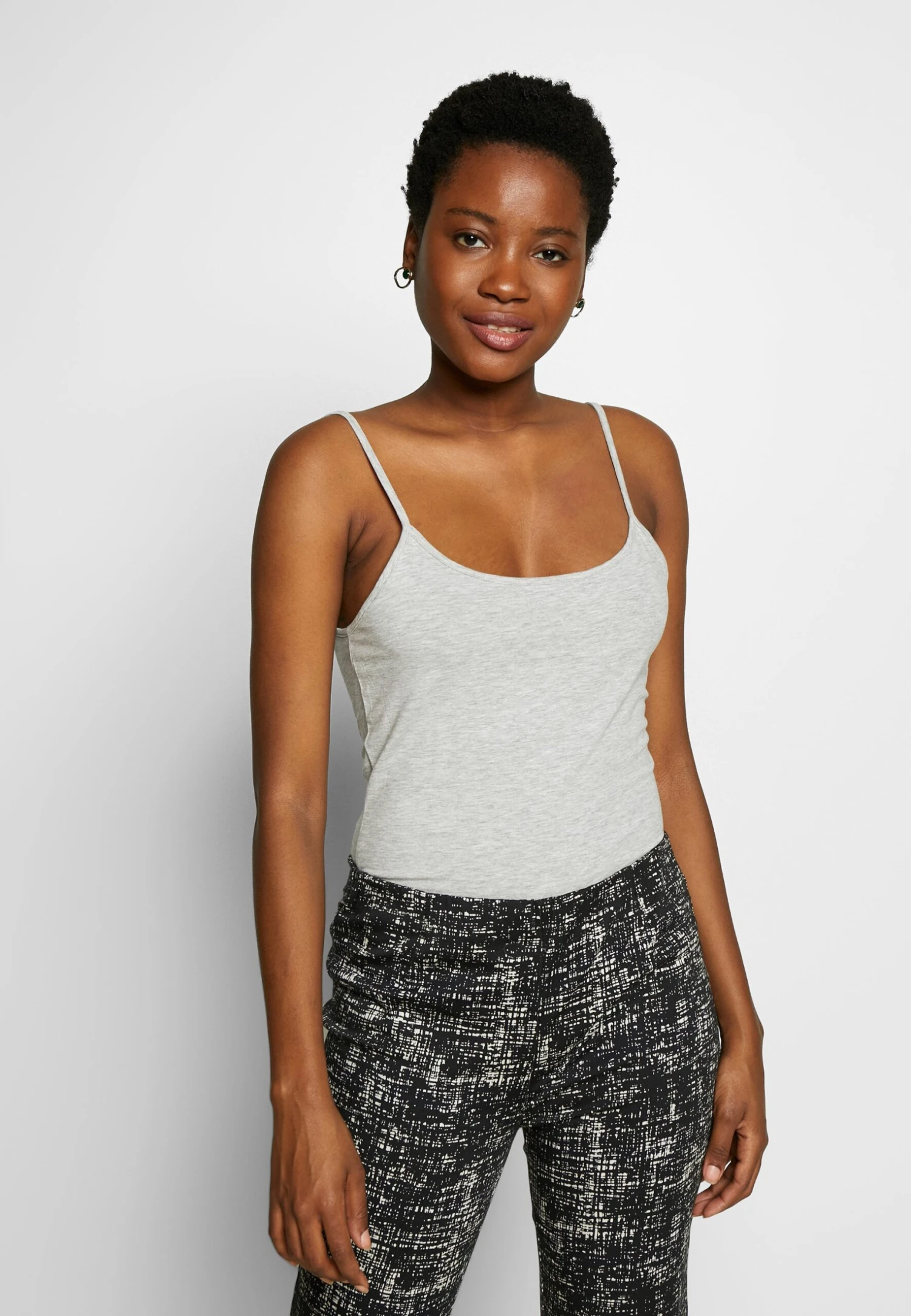 Anna Field 3Er PackTopBlack/White Donna T-shirt E Top AN621D0QU-Q11 4 Anna Field 3Er PackTopBlack/White Donna T-shirt E Top AN621D0QU-Q11 - immagine 2