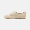 Anna Field Leather StringateOff White Donna Scarpe Piatte AN611E0C8-A11 -Anna Field 8e5e58d58072445aa451fcc0674523c1