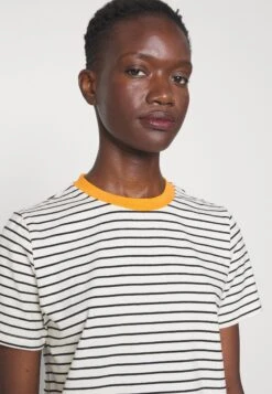 Anna Field T-Shirt Con StampaBlack/Off-White/Orange Donna T-shirt E Top AN621D19F-Q11 15 Anna Field T-Shirt Con StampaBlack/Off-White/Orange Donna T-shirt E Top AN621D19F-Q11 -Anna Field 92051f67c5634a0a83873bb9cf961a99