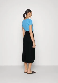 Anna Field Basic Wrap Over Midi Skirt- Gonna A Campana - Black 11 Anna Field Basic Wrap Over Midi Skirt- Gonna A Campana - Black -Anna Field 9580a1d9a4ef4a1194e83a5999c45651