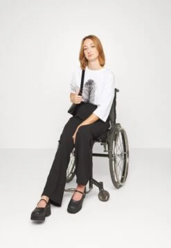 Anna Field PantaloniBlack Donna Pantaloni AN621A06Q-Q11 17 Anna Field PantaloniBlack Donna Pantaloni AN621A06Q-Q11 -Anna Field a0a7f6624f764afbac5934f76d5dbb84