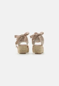 Anna Field Leather FrancesineBeige Donna Scarpe Con Tacco AN611B0HT-B11 11 Anna Field Leather FrancesineBeige Donna Scarpe Con Tacco AN611B0HT-B11 -Anna Field b2a5387c826944f19d2b22392114fadb