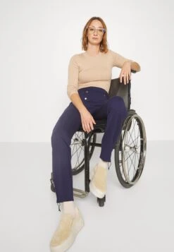 Anna Field PantaloniDark Blue Donna Pantaloni AN621A06R-K11 18 Anna Field PantaloniDark Blue Donna Pantaloni AN621A06R-K11 -Anna Field d4acf861cab64480bf050a61c8537486